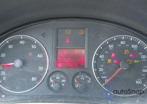 2007 Volkswagen Jetta Wolfsburg Edition z USA, uszkodzony, nr VIN 3VWEF71K27M078149